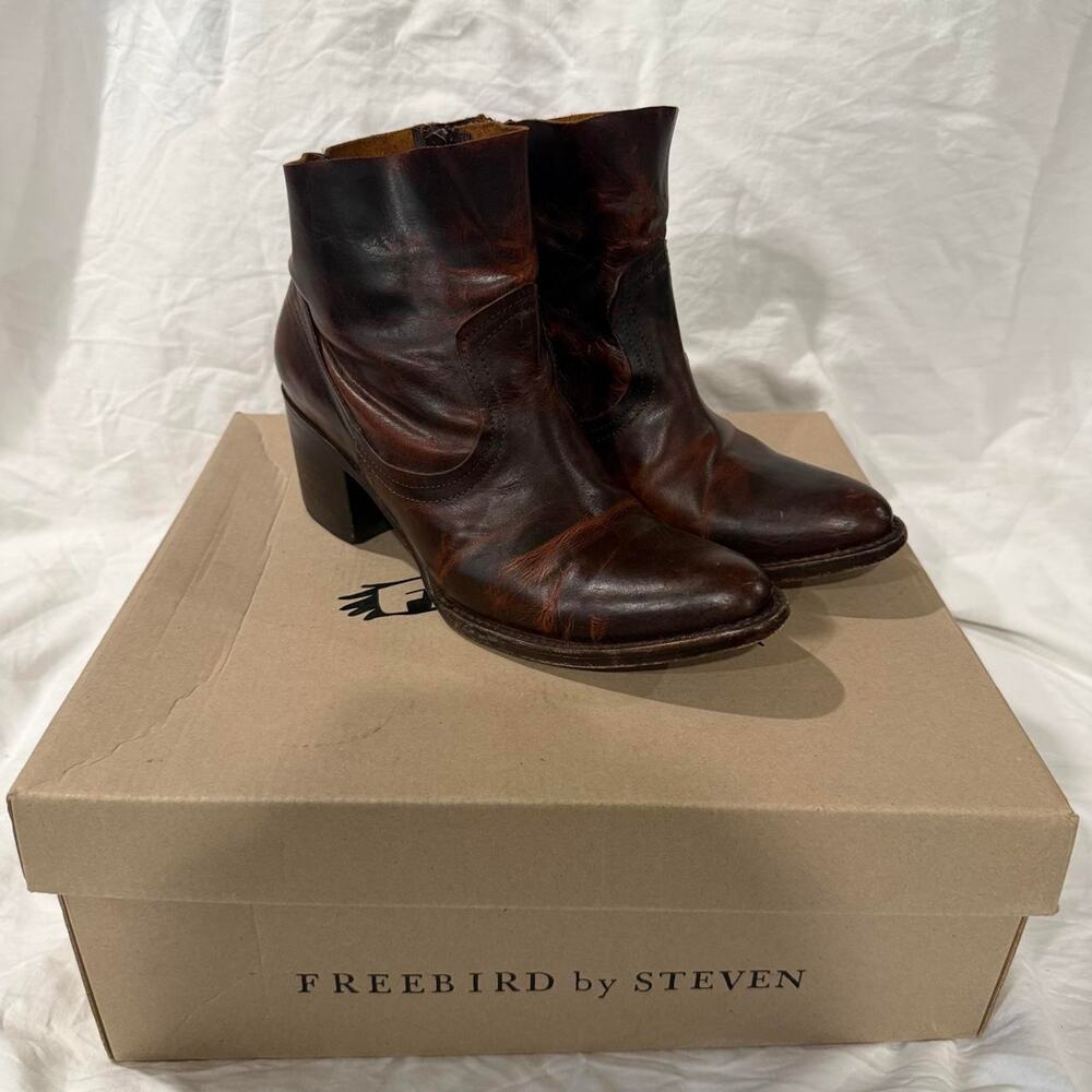 Freebird by Steven Salt Brown Leather Ankle Boots Cognac Western Boho 9 W/ Box